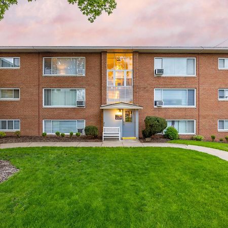 Fairview Park Georgetown Villas 3-2C Close To Cleveland Airport And Fairview Hospital Ideal For Long Stays! מראה חיצוני תמונה